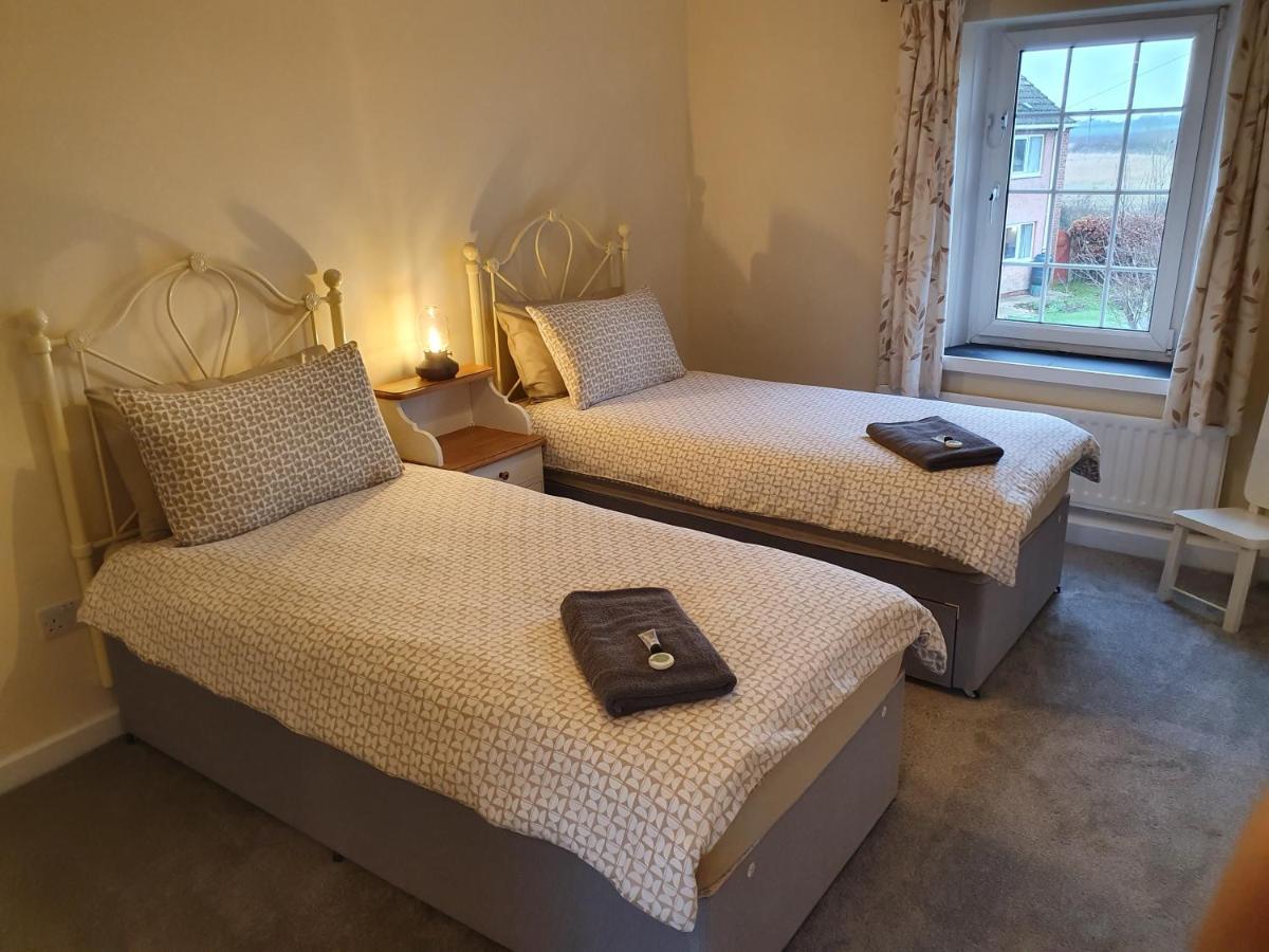 Lovely Cottage On Hadrians Wall 12 Miles From Carlisle كارلايل المظهر الخارجي الصورة